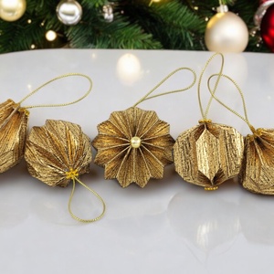 10 darabos arany origami karácsonyfadísz szettek és 10 darab fehér-arany angyalka - karácsony - karácsonyi lakásdekoráció - karácsonyfadíszek - Meska.hu