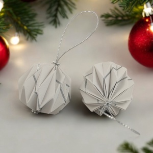 10 darabos origami karácsonyfadísz szett papírból fehér és ezüst színben LNTFH004 - karácsony - karácsonyi lakásdekoráció - karácsonyfadíszek - Meska.hu