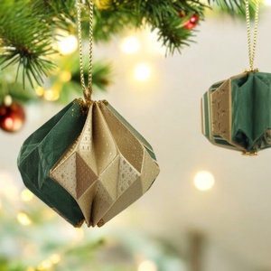 10 darabos arany, zöld színű karácsonyfadísz szett LNTZK006 - karácsony - karácsonyi lakásdekoráció - karácsonyfadíszek - Meska.hu