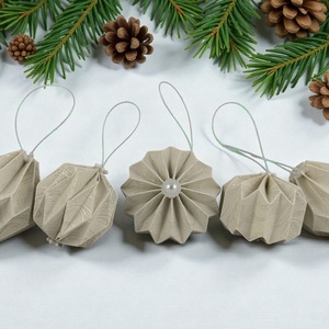 10 darabos karácsonyfadísz szett ekrü mintás  Egyedi kézműves papírdíszek LNTFH011, Karácsony, Karácsonyi lakásdekoráció, Karácsonyfadíszek, Papírművészet, MESKA