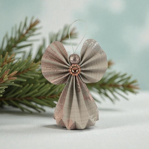 Púder alapon rosegold és ezüst mintás papírangyalka függődísz PANRG006 - Meska.hu