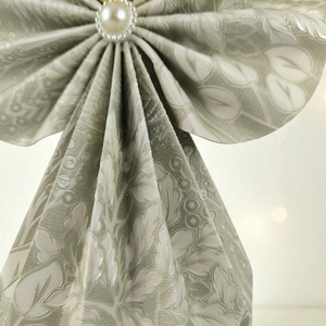 Halványzöld mintás papírangyalka polcdekoráció OPA62 - karácsony - karácsonyi lakásdekoráció - karácsonyi lakásdíszek - Meska.hu