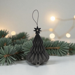 Fekete csíkos fenyőfa formájú karácsonyfadísz FF147 - Meska.hu