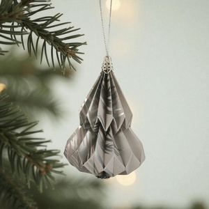 Szürke, ezüst fenyőfa formájú karácsonyfadísz KF001 - karácsony - karácsonyi lakásdekoráció - karácsonyfadíszek - Meska.hu
