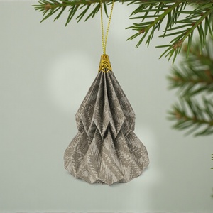 Barna, ekrü, arany fenyőfa formájú karácsonyfadísz KF017, Karácsony, Karácsonyi lakásdekoráció, Karácsonyfadíszek, Papírművészet, MESKA