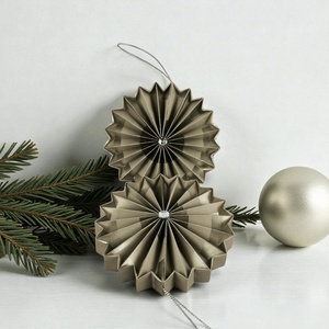Ezüst mintás rozetta formájú 2 darabos karácsonyfadísz szett ROZ2037 - karácsony - karácsonyi lakásdekoráció - karácsonyfadíszek - Meska.hu