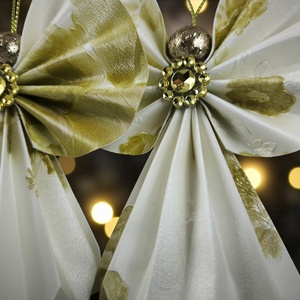 Ekrü, arany papírangyalka PANAR0124 - karácsony - karácsonyi lakásdekoráció - karácsonyfadíszek - Meska.hu