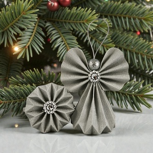 Ezüst papírangyalka függődísz PANEZ0086, Otthon & Életmód, Dekoráció, Fali és függő dekoráció, Függődísz, Papírművészet, MESKA