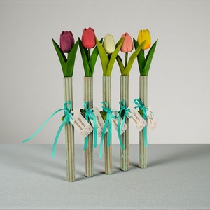 Tulipán Nőnapra � Környezetbarát Karton Alapban - otthon & életmód - virágdekoráció - virágok - szálas virág - Meska.hu