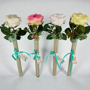 Nőnapi Elegancia � Rózsa Hullámkarton Hengerben több színben - otthon & életmód - virágdekoráció - virágok - virágcsokor - Meska.hu