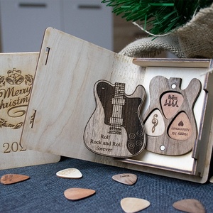 Telecaster Gitár Formájú Pengető Tartó - könyv & zene - hangszer & hangszertok - Meska.hu