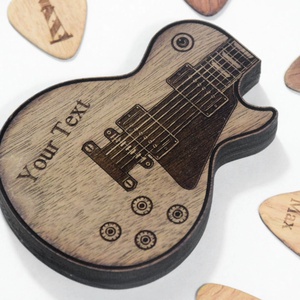Les Paul Gitár Formájú Pengető Tartó  1 - könyv & zene - hangszer & hangszertok - Meska.hu