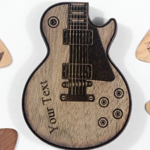 Les Paul Gitár Formájú Pengető Tartó  1 - könyv & zene - hangszer & hangszertok - Meska.hu