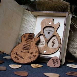 Les Paul Gitár Formájú Pengető Tartó  2 - könyv & zene - hangszer & hangszertok - Meska.hu