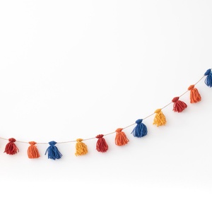 Pompom füzér, Pompom garland, Gyerekszoba dekoráció, Pompon füzér, Cirkusz dekoráció - otthon & életmód - babaszoba, gyerekszoba - babaszoba dekoráció - Meska.hu