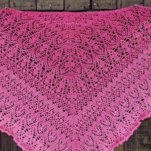 Málnahab horgolt vállkendő - ruha & divat - sál, sapka, kendő - vállkendő - Meska.hu