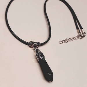 Nyaklánc fekete obszidián csúcsmedállal - ékszer - nyaklánc - medálos nyaklánc - Meska.hu