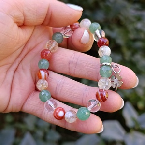 Szerencse és bőség ásványkarkötő citrinnel, aventurinnal, sávos karneollal és hegyikristállyal, lóhere medállal - ékszer - karkötő - ásványkarkötő - Meska.hu