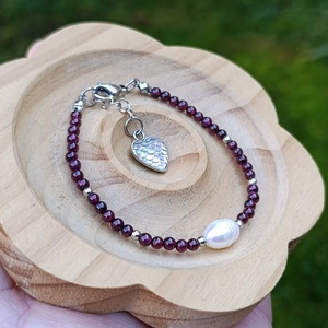 Gránát és édesvízi gyöngy kapcsos ásványkarkötő   - ékszer - karkötő - ásványkarkötő - Meska.hu Gránát és édesvízi gyöngy kapcsos ásványkarkötő   - ékszer - karkötő - ásványkarkötő - Meska.hu