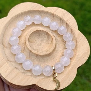 Rózsakvarc ásvány karkötő nemesacél Hold medállal - ékszer - karkötő - ásványkarkötő - Meska.hu