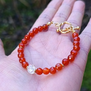 Bőség és teremtő energia karneollal és hegyikristállyal - ékszer - karkötő - ásványkarkötő - Meska.hu