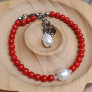 Vörös korall, édesvízi gyöngy és hegyikristály karkötő, Ékszer, Karkötő, Gyöngyös karkötő, Ékszerkészítés, MESKA