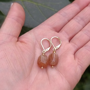 Napkő fülbevaló biztonsági nemesacél kapcson, Ékszer, Fülbevaló, Lógó fülbevaló, Ékszerkészítés, MESKA