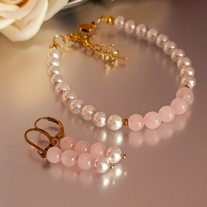 Rózsakvarc és kagylógyöngy kapcsos karkötő szitakötő medállal, Ékszer, Karkötő, Ásványkarkötő, Ékszerkészítés, MESKA