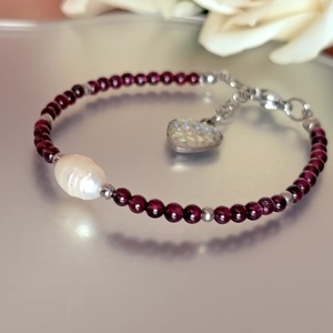 Gránát és édesvízi gyöngy kapcsos ásványkarkötő   - ékszer - karkötő - ásványkarkötő - Meska.hu