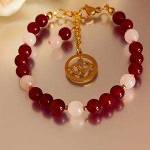 Karneol és rózsakvarc ásványkarkötő szív medállal, Ékszer, Karkötő, Ásványkarkötő, Ékszerkészítés, MESKA