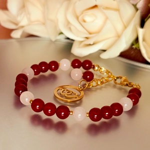 Karneol és rózsakvarc ásványkarkötő szív medállal - ékszer - karkötő - ásványkarkötő - Meska.hu