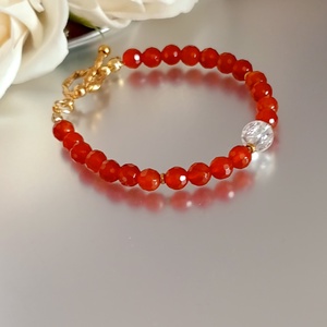 Bőség és teremtő energia karneollal és hegyikristállyal - ékszer - karkötő - ásványkarkötő - Meska.hu