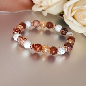 Stabilitás - belső erő ásványkarkötő leopárd jáspissal, howlittal, arany aura kvarccal - ékszer - karkötő - ásványkarkötő - Meska.hu