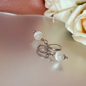 Tisztító - Fényemelő - Nyugtató szelenit fülbevaló nemesacél kapoccsal - ékszer - fülbevaló - lógó fülbevaló - Meska.hu