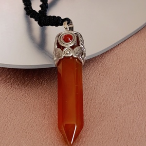 Karneol csúcsmedál nyaklánc - ékszer - nyaklánc - hosszú nyaklánc - Meska.hu