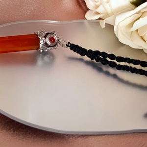 Karneol csúcsmedál nyaklánc - ékszer - nyaklánc - hosszú nyaklánc - Meska.hu