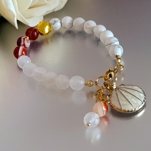 Nyári harmónia - vitalitás - nyugalom � achát és howlit karkötő kagyló medállal - Meska.hu