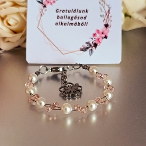 Ballagásra - kagylóhéj és rózsaszín üveggyöngy karkötő virág medállal - ékszer - karkötő - lánc karkötő - Meska.hu