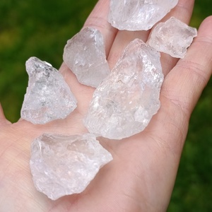 Nyers hegyikristály marokkő - Meska.hu