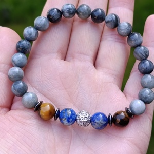 Férfi erő fókusz - védelem � sasszem, lapis lazuli és tigrisszem karkötő - ékszer - karkötő - ásványkarkötő - Meska.hu
