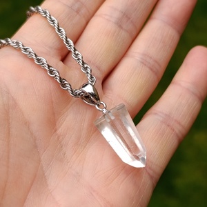 Hegyikristály csúcsmedál nemesacél láncon - ékszer - nyaklánc - medálos nyaklánc - Meska.hu