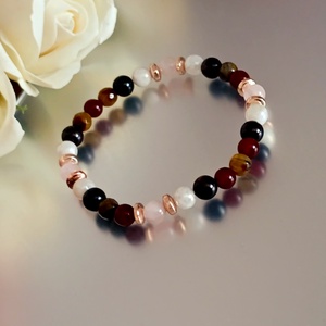 Női szervek ásványkarkötő karneollal, rózsakvarccal, gránáttal, tigrisszemmel és aura holdkővel - ékszer - karkötő - ásványkarkötő - Meska.hu