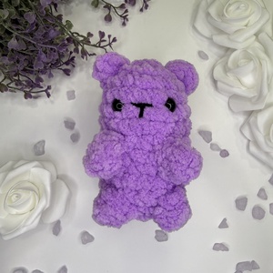 Plüssmaci - horgolt amigurumi plüssjáték gyerekeknek lila színben - játék & sport - plüssállat & játékfigura - maci - Meska.hu