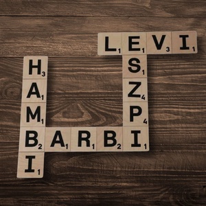 Scrabble betűk fából (7X7 cm) karácsonyi ajándéknak is - Meska.hu