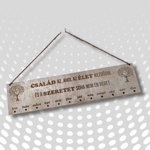 Családi ünnepek tábla, öröknaptár - Meska.hu