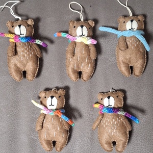 Valentin napi filc maci, macik - otthon & életmód - dekoráció - fali és függő dekoráció - függődísz - Meska.hu