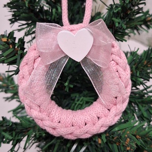 Horgolt karácsonyi  díszek  - karácsony - karácsonyi lakásdekoráció - karácsonyfadíszek - Meska.hu