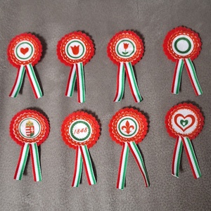 Filc kokárda, nemzetiszínű. - Meska.hu