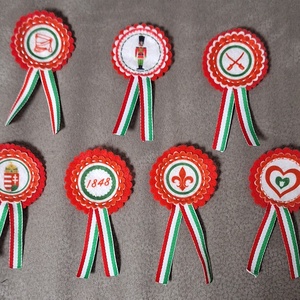 Filc kokárda, nemzetiszínű. - ékszer - kitűző és bross - Meska.hu