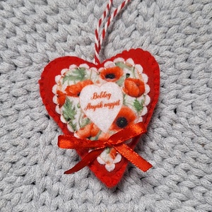 Horgolt húsvéti tojás, anyáknapi filc szív  - ünnepi díszek, dekorációk - húsvéti díszek és dekorációk - húsvéti tojásfadíszek - Meska.hu